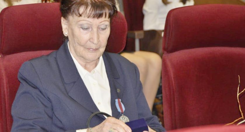 Teresa Kraus odznaczona pośmiertnie złotą odznaką „Za zasługi dla miasta Jarosławia