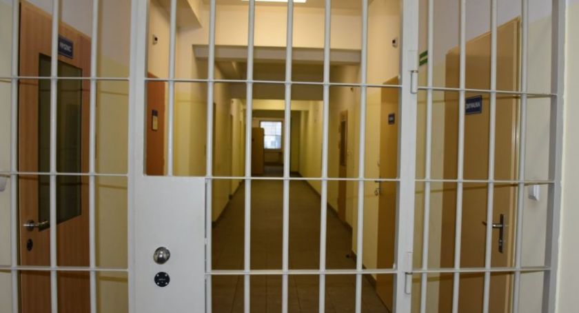 Zatrzymani poszukiwani listami gończymi. 36-latek i 38-latek trafili do więzienia