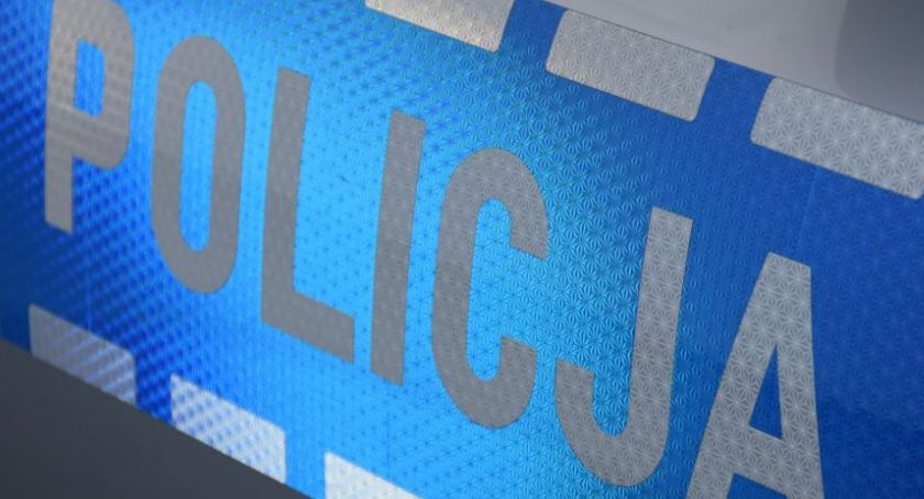 Zobaczył leżącą w śniegu kobietę