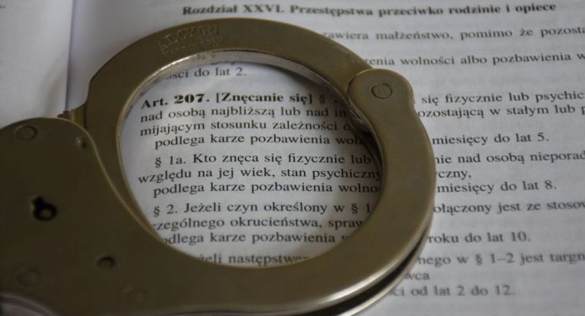 Lekceważył zakazy, znęcał się nad rodziną