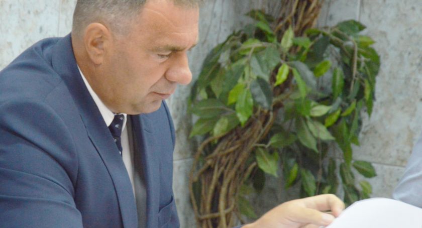 Wójt Szylar odmawia dowozu na szczepienia do Radymna 