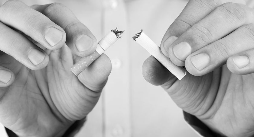 Czy w dobie pandemii Covid-19 dbamy o zdrowie? Nie, bo dalej puszczamy „dymka”