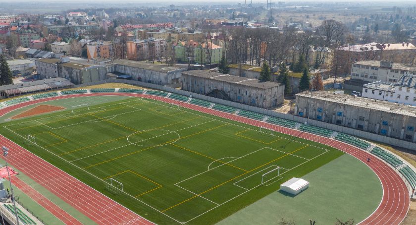Dobiega końca remont stadionu - zobacz zdjęcia z drona