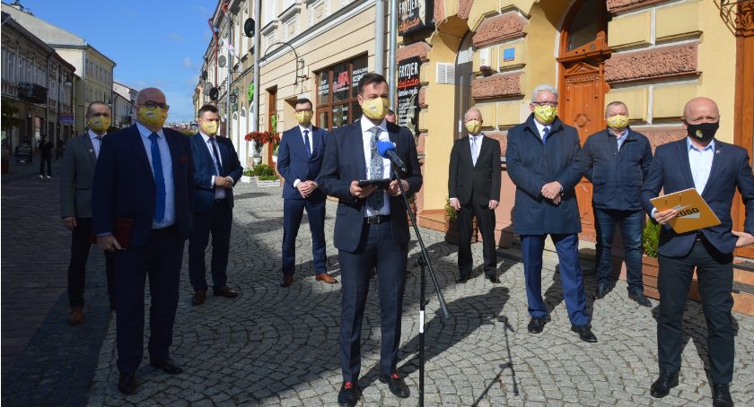 Radni Strzępek, Nazarewicz, Kulesza w partii Polska 2050 Szymona Hołowni. Czy w radzie miasta powstanie nowy klub? 