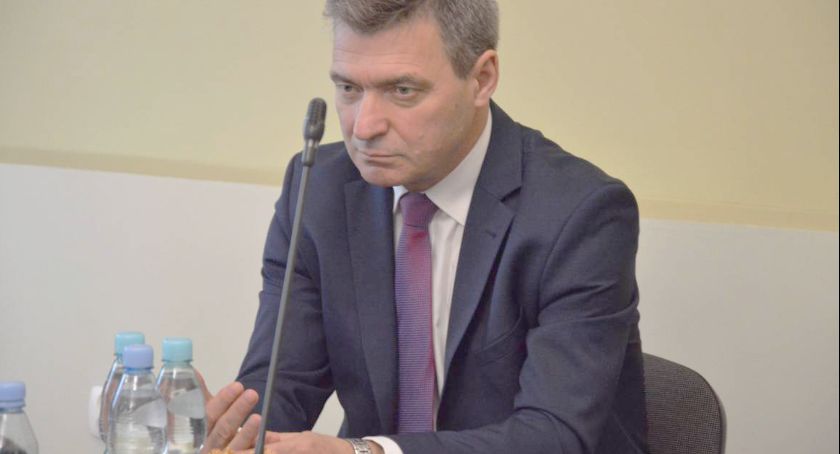 Burmistrz Mieczysław Piziurny z absolutorium i wotum zaufania