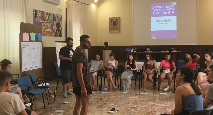 Międzynarodowe spotkania z przedsiębiorczością w ramach programu Erasmus+