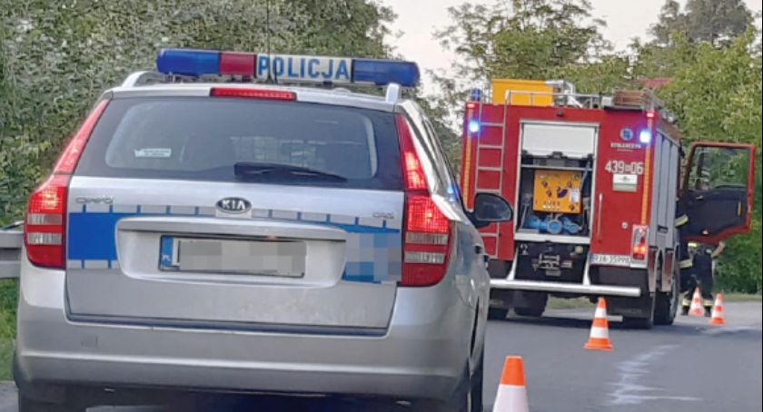 Zderzenie motocykla i roweru w Łazach