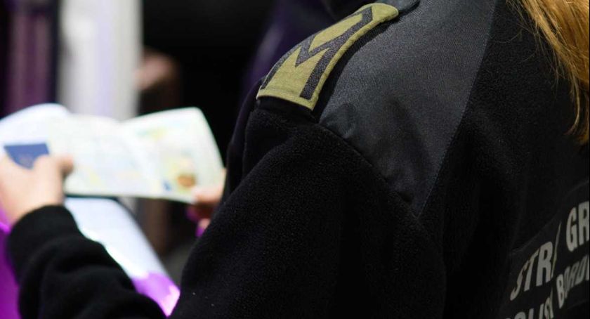 Rekordowa liczba fałszywych dokumentów na granicy. Wczoraj ujawniono podrobione zaświadczenie o przyjęciu do szkoły