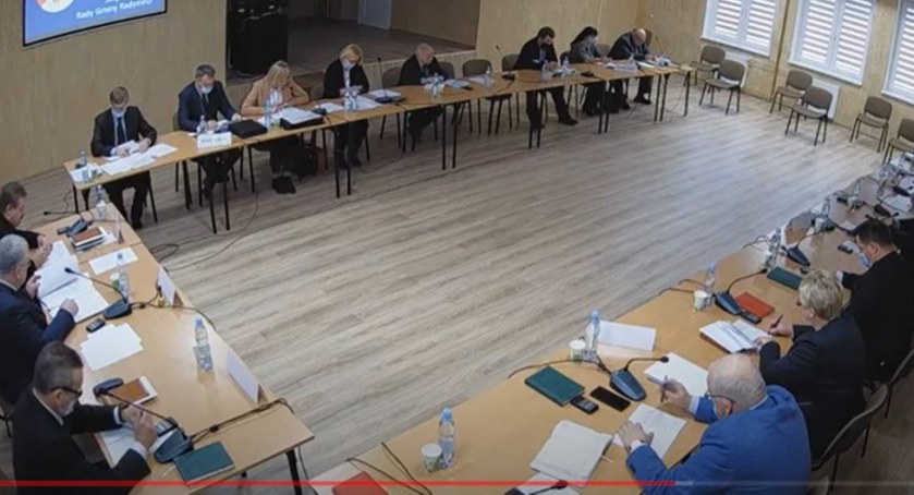 Diety radnych gminy Radymno mocno w górę. Szeregowy radny weźmie prawie 2 tys. złotych 