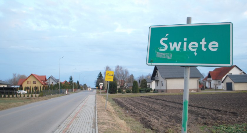 Ulice w Świętem jeszcze muszą zaczekać
