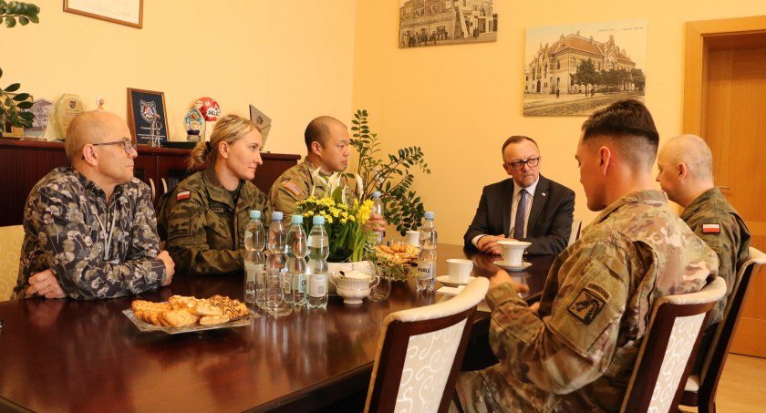 Starosta spotkał się z amerykańskimi wojskowymi 
