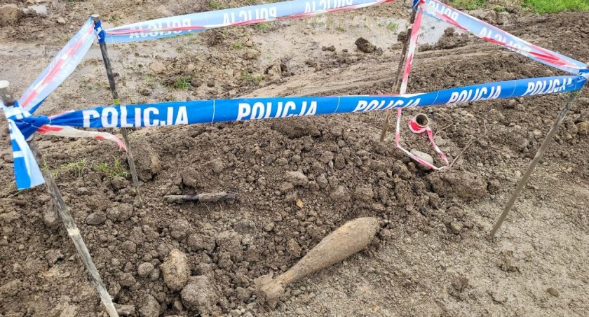 Granat moździerzowy znaleziony podczas prac ziemnych w Pruchniku 