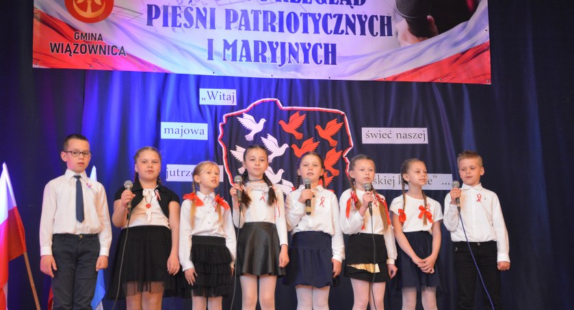 Gminny Przegląd Pieśni Patriotycznych i Maryjnych w Wiązownicy