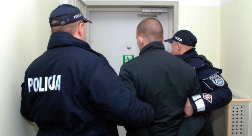 Dwóch poszukiwanych zatrzymano podczas meczu JKS z Polonią Przemyśl 