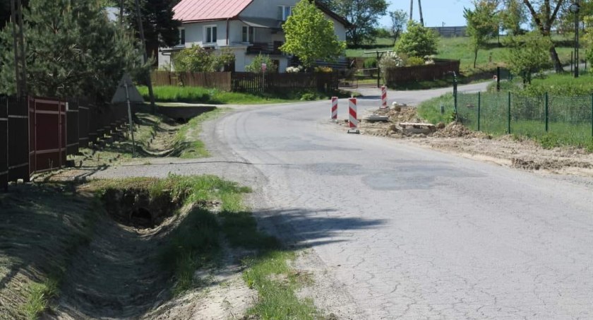 Będzie zamknięty odcinek przebudowywanej drogi przez Kramarzówkę 
