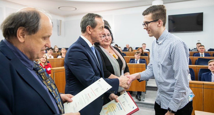 Wakacje laureata olimpiad. Czy to także czas nauki? - opowiada Mateusz Kornaga