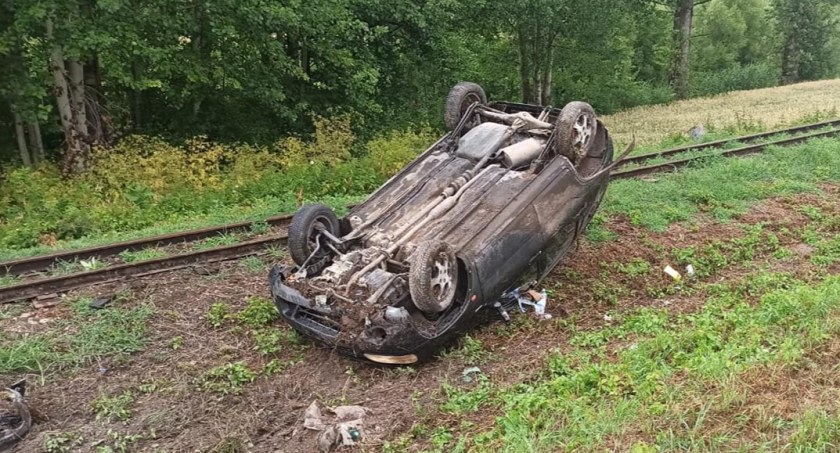 Suzuki dachowało w Krzeczowicach 