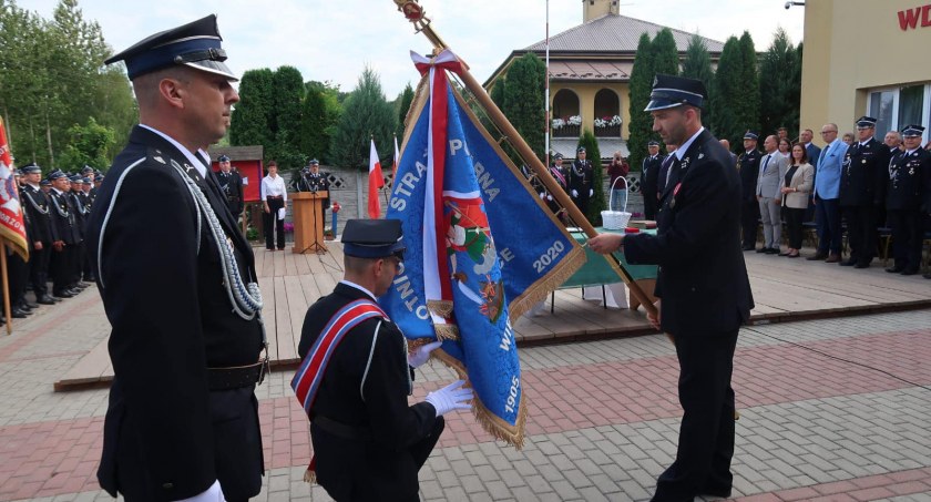 OSP Więckowice otrzymało sztandar