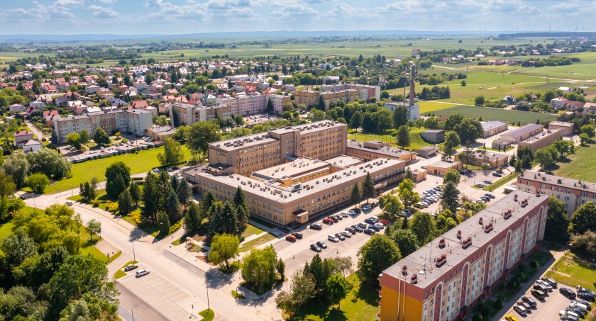 Farma fotowoltaiczna za prawie 20 mln zł będzie dostarczać energię elektryczną do przeworskiego szpitala