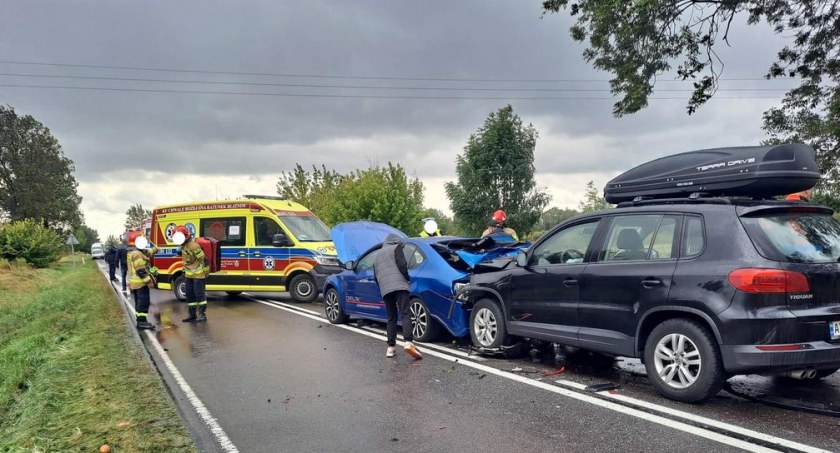 W zderzeniu wzięły udział cztery samochody, cztery osoby trafiły do szpitala