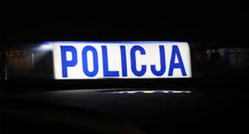 Wracał z wesela pijany obwodnicą. Wydmuchał blisko 2 promila