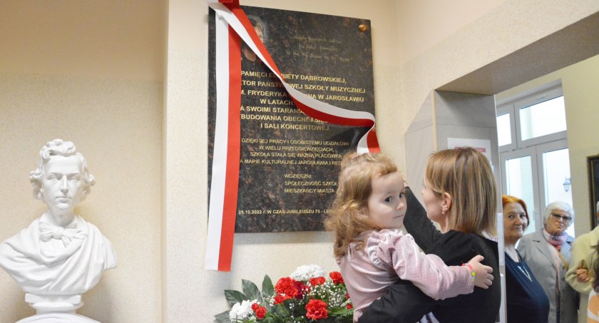 Jubileusz szkoły muzycznej i odsłonięcie tablicy pamiątkowej poświęconej dyrektor Elżbiecie Dąbrowskiej