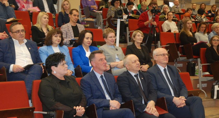 Problem używania substancji psychoaktywnych, profilaktyka zakażeń HIV/HCV oraz promocja zdrowia tematem konferencji