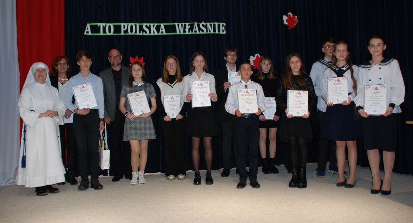 Młodzi patrioci zaprezentowali wiersze i piosenki podczas Wojewódzkiego Konkursu Patriotycznego „A to Polska właśnie…” 