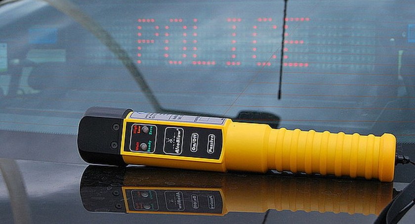 Świadek zatrzymał pijanego kierowcę audi. 44-latek miał 2,5 promila alkoholu w organizmie