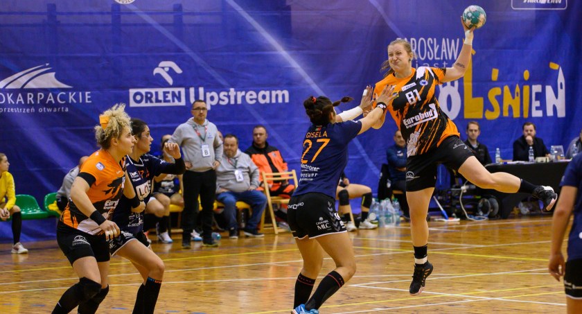 Piłkarki ręczne Eurobudu powalczą o najlepszą ósemkę EHF European Cup. Dwumecz w Skopje już jutro i pojutrze