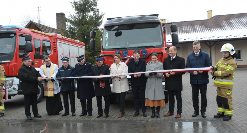 Nowe wozy strażackie trafiły do OSP Mołodycz i OSP Wiązownica. Dziś zostały oficjalnie przekazane jednostkom