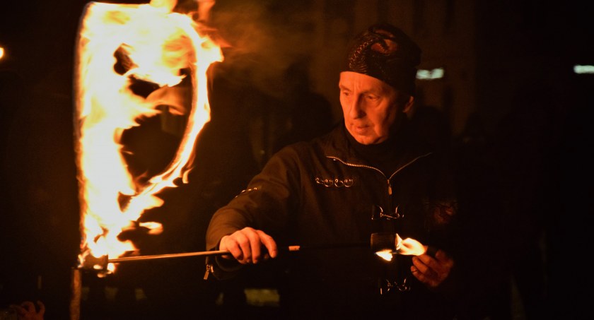WOŚP: Światełko do Nieba na Rynku w Jarosławiu (ZDJĘCIA, WIDEO)