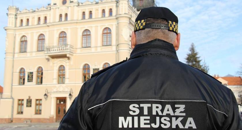 Wraca temat likwidacji straży miejskiej. W poniedziałek sprawą zajmie się rada miasta 