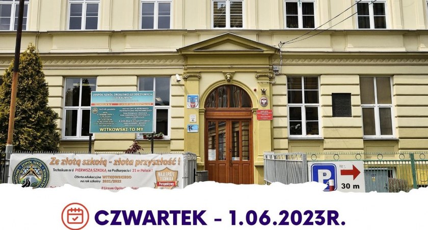 „Skąpiec” Moliera w wykonaniu uczniów Zespołu Szkół Drogowo-Geodezyjnych i Licealnych w Jarosławiu