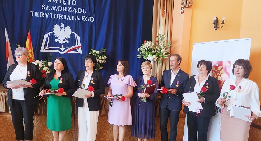 Pracownicy Urzędu Gminy Wiązownica odznaczeni złotymi medalami