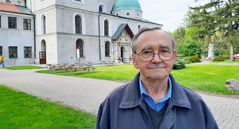 Opactwo w Jarosławiu stało się drugim domem Zbigniewa Schmidta 
