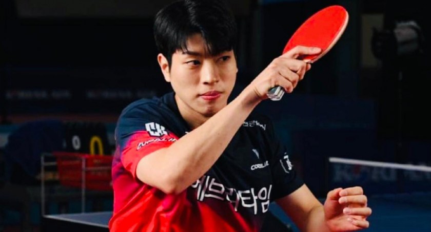 Koreańczyk Jeong Yeonghun podpisał kontrakt z KSTS Oxynet Jarosław