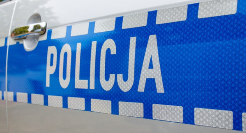 Nietrzeźwy 51-latek kierował motorowerem. Pojazd nie miał ubezpieczenia OC i ważnego badania technicznego 