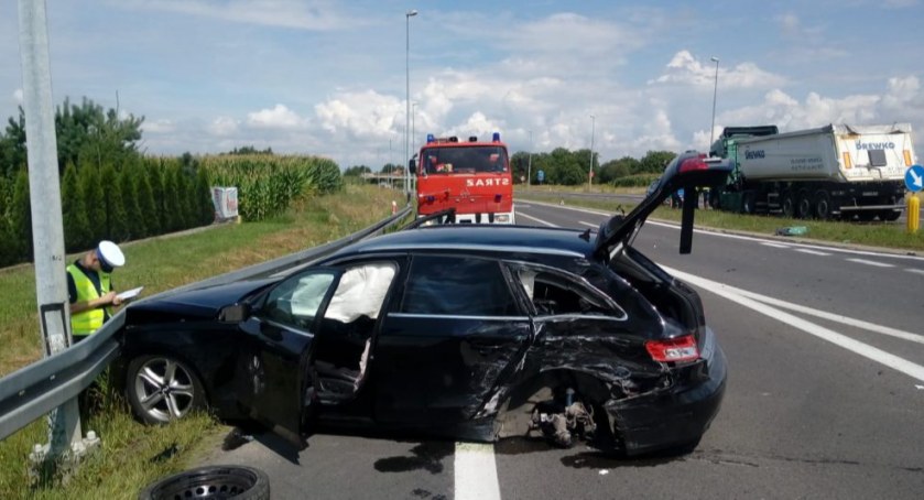 Zderzenie na obwodnicy Radymna. Dwie osoby w szpitalu 