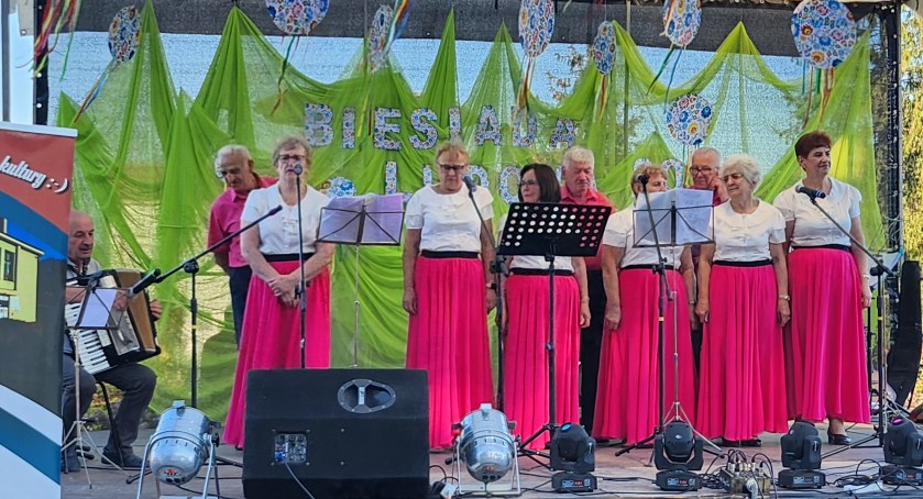 Zabawa podczas Biesiady Ludowej na Rynku w Kańczudze 