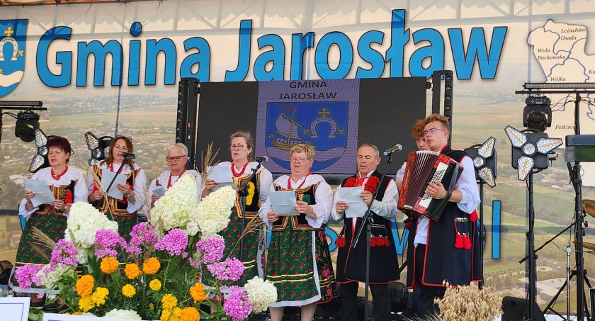 Przyśpiewki, prezentacja wieńców, lot balonem i wiele innych atrakcji podczas Dożynek Gminy Jarosław w Makowisku