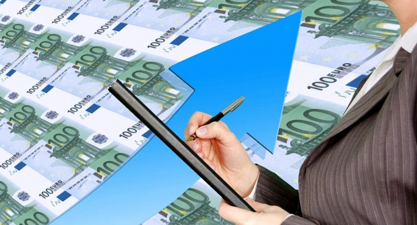 Jak prawidłowo określić swoje potrzeby finansowe podczas korzystania z pożyczek online w Polsce