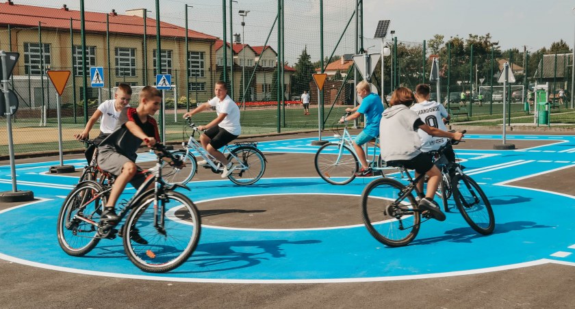 W gminie Tryńcza otwarto miasteczka ruchu drogowego (ZDJĘCIA)