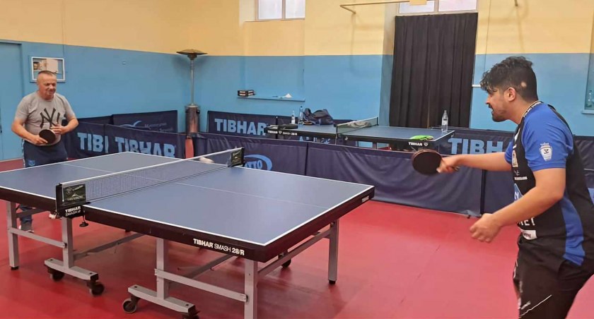 Amatorski tenis stołowy w Jarosławiu rośnie w siłę. Dołącz do grupy i trenuj z najlepszymi