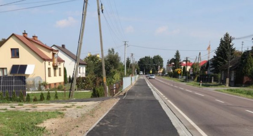 Kolejny odcinek ścieżki rowerowej na terenie gminy Tryńcza wybudowano w Gniewczynie Łańcuckiej