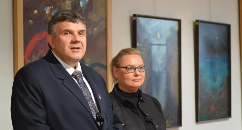 Beksiński w Jarosławiu. Zobacz wystawę prac wybitnego artysty (ZDJĘCIA, WIDEO)