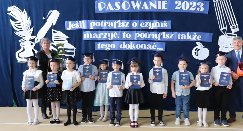 Pasowanie na ucznia w Zespole Szkolno-Przedszkolnym im. bł. o. Michała Czartoryskiego w Pełkiniach 