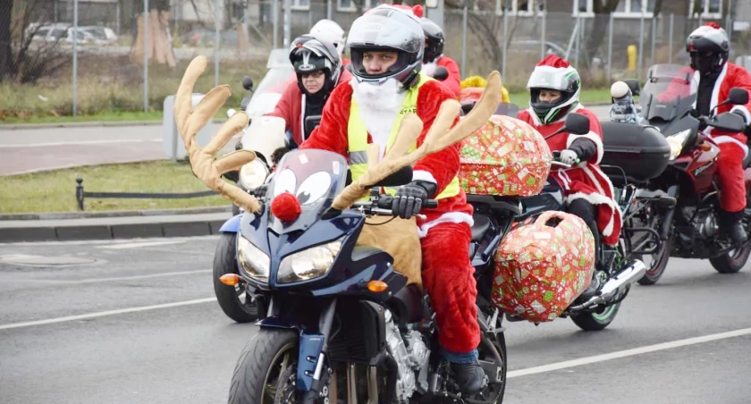 Moto Mikołaje z Jarosławia i Okolic wyruszają w trasę do potrzebujących dzieci. Wspomóż ich akcję