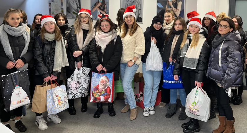 Muko-Mikołaj obdaruje chorujących na mukowiscydozę. Kolejna edycja akcji 