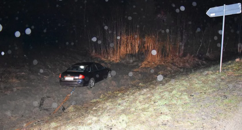 Wjechał w pole orne w Radymnie. Miał ponad 2 promile alkoholu